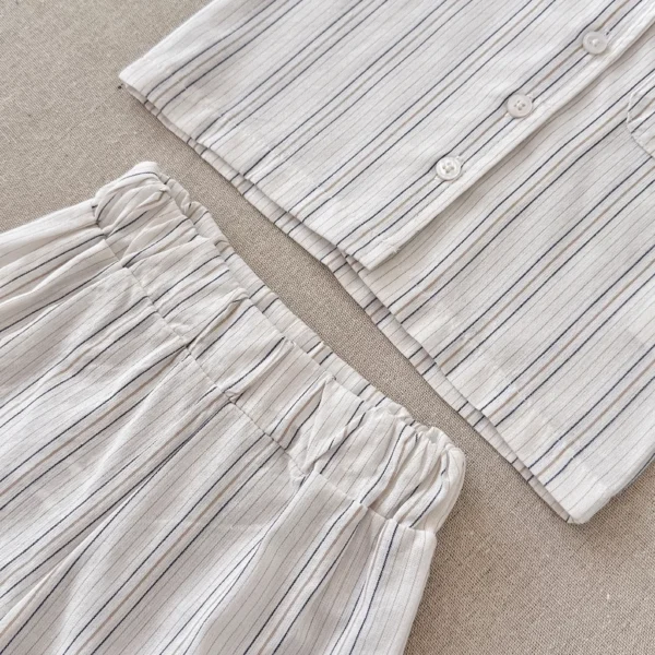 cn-11134207-820l4-mnnnygv7zhu086 Boy Striped Shirt & Shorts Set