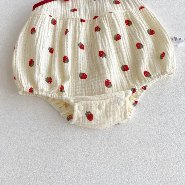 sg-11134201-820lb-mnv2uqeck64m10 Baby Strawberry Sleeveless Romper